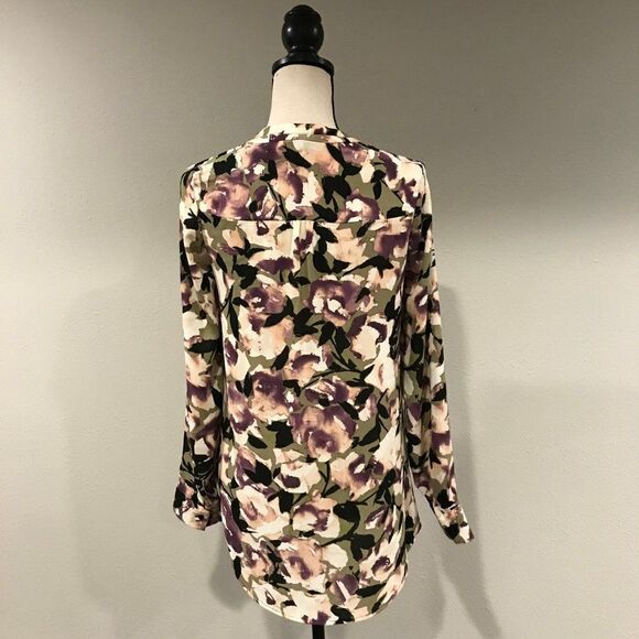 Gorgeous floral long sleeve blouse - Picture 6 of 10